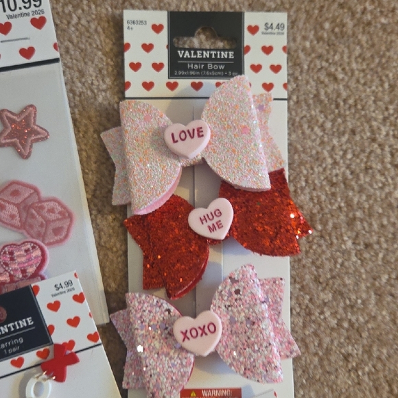 Valentine's Accessory Set - Picture 5 of 8